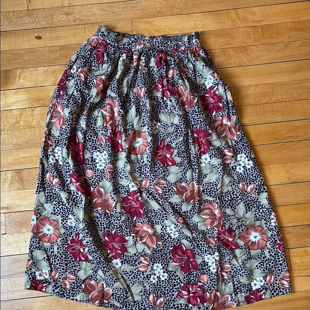 Floral/Cheetah Print Vintage Petite women’s Skirt
